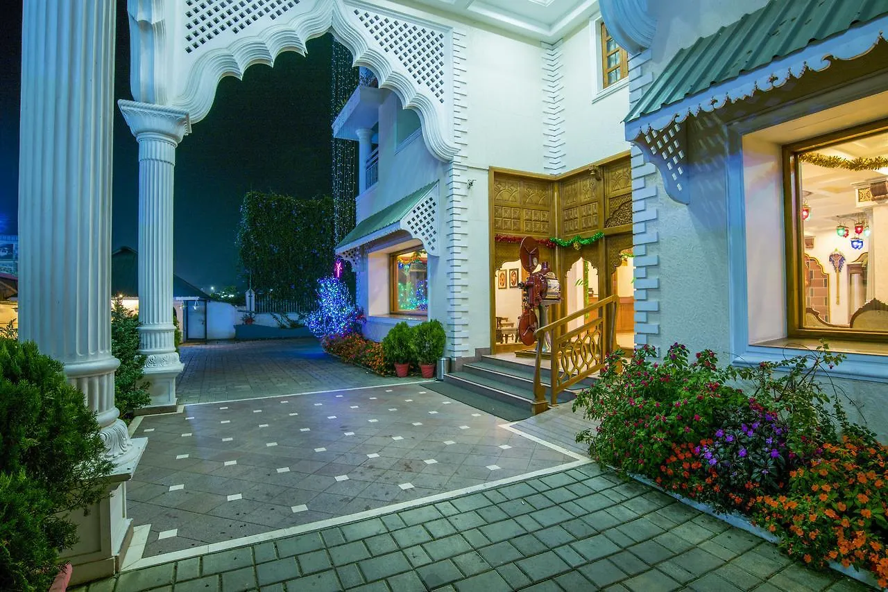 Hotel The Silver Tips Munnar